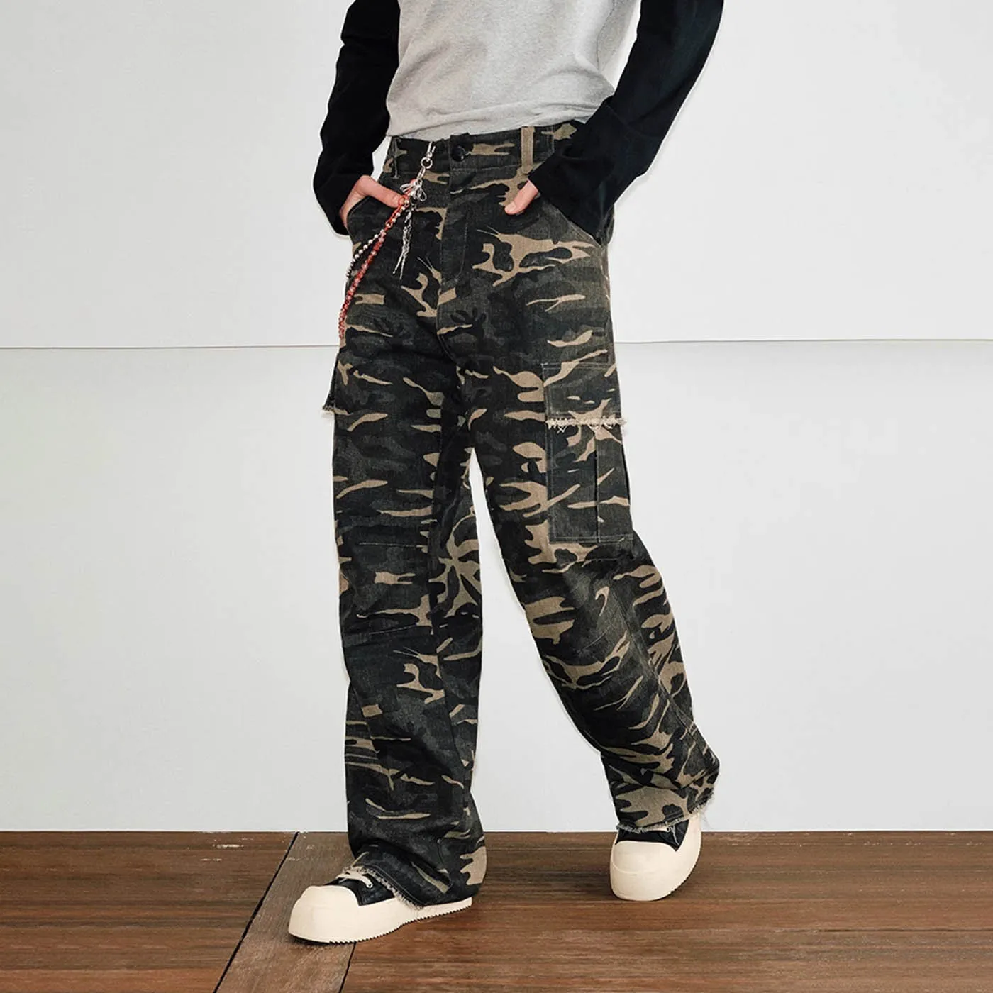 Camouflage Frayed Cargo Pants