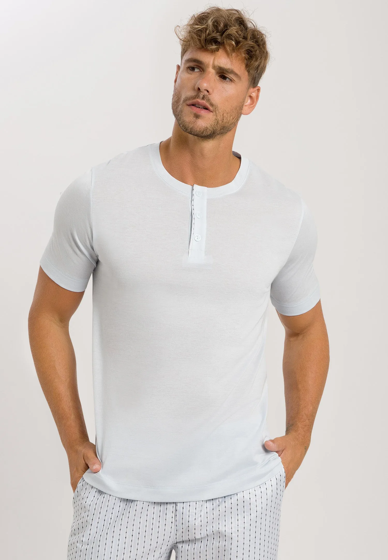 Carl - Short Sleeve Henley