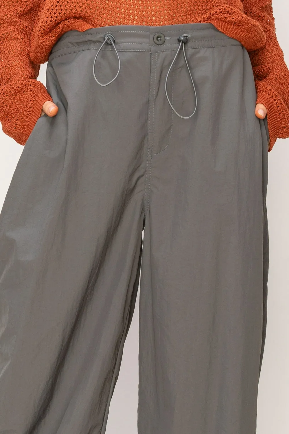 DZ24C114-High-waist Parachute Pants