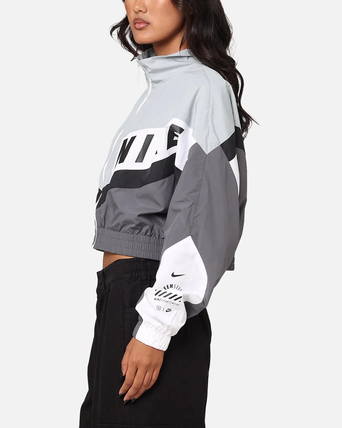 Nike Women's Sportswear Woven Street Jacket Iron Grey/Light Pumice/White