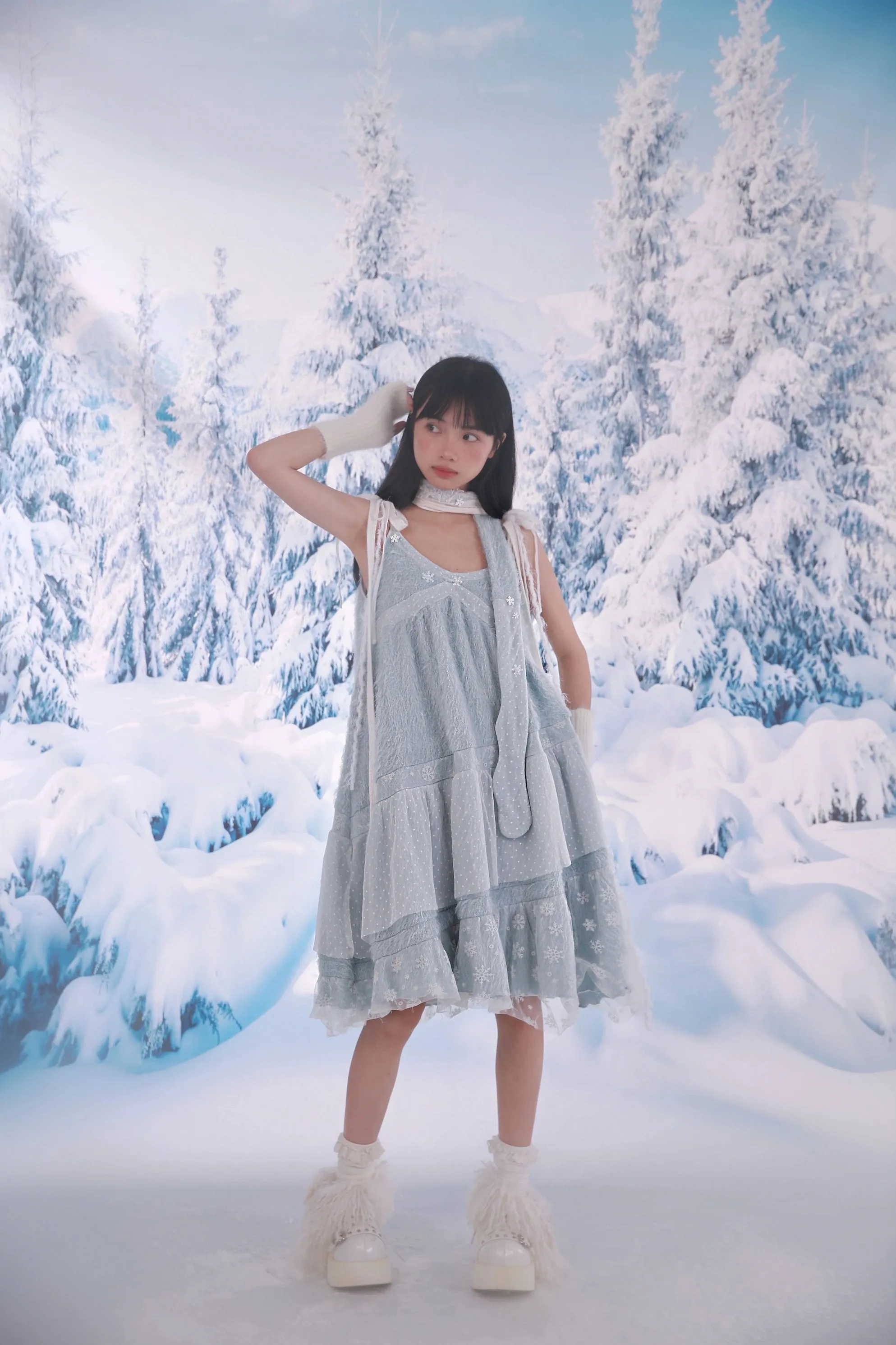 [Rose Island] Icy Snow Feather Dress