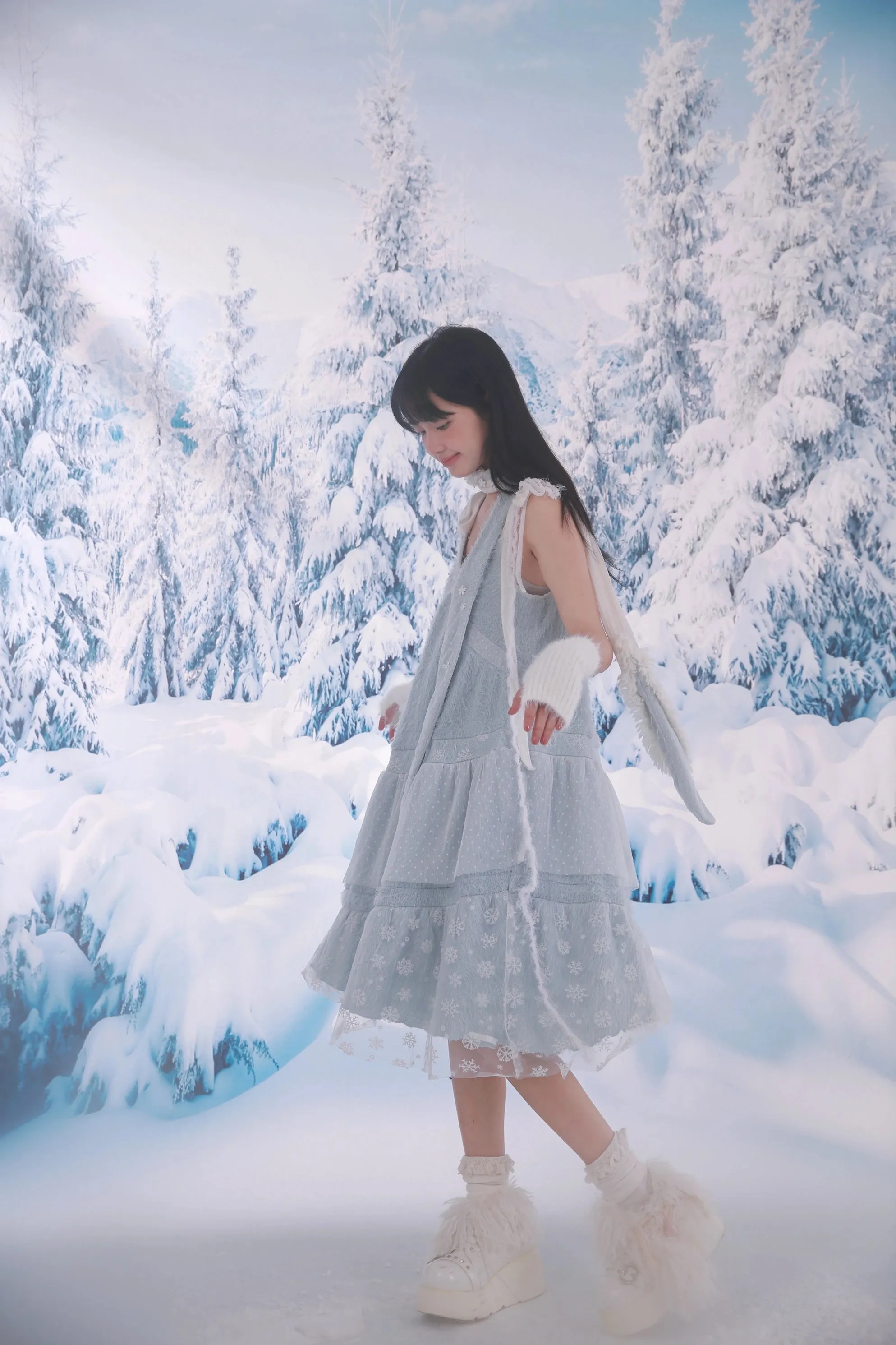 [Rose Island] Icy Snow Feather Dress