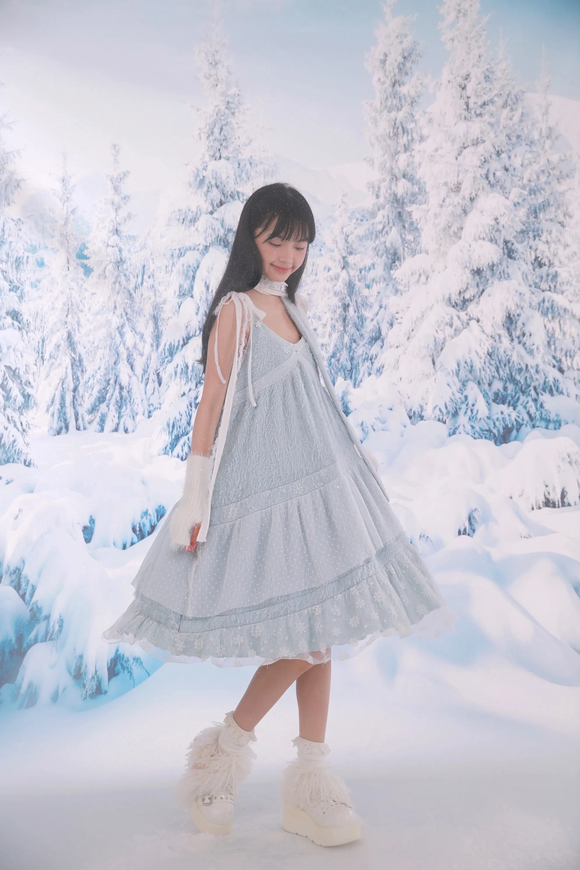 [Rose Island] Icy Snow Feather Dress