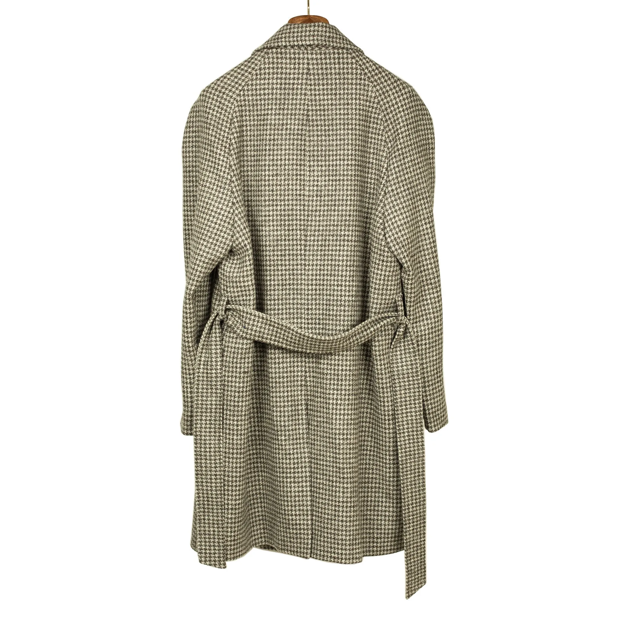 x Sartoria Carrara: Balmacaan belted coat in lightweight grey houndstooth undyed wool